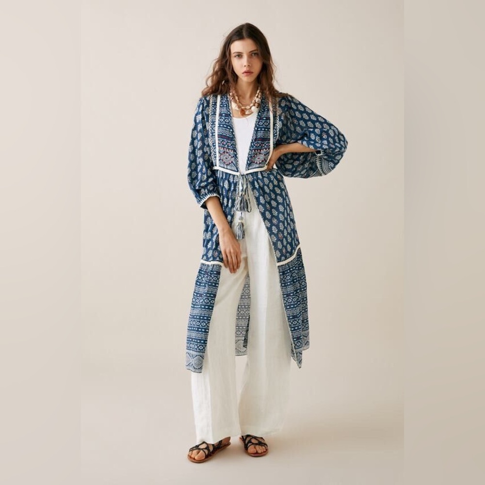 Zara Embroidered Kimono with Tassels EUC Size - M-L